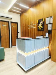 Hotel Gold Palace Inn