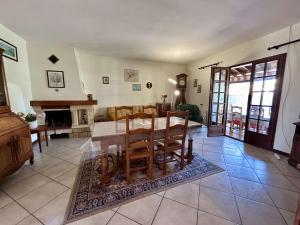 grande maison avecjardin dans un quartier calme ST CYPRIEN PLAGE SC000-30EL