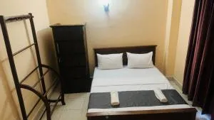 TASHINI Hotel - 佩勒代尼耶