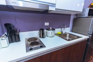 Chic Floating Penthouse Makati Gym Air condo gym swim park 300MB