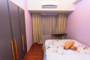 Chic Floating Penthouse Makati Gym Air condo gym swim park 300MB