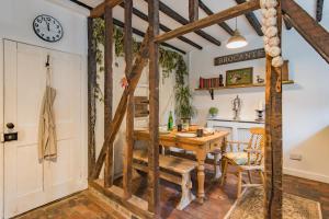 Hearts of Oak by Bloom Stays