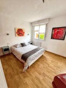 Maison spacieuse à Cléder avec jardin + 10 personnes.