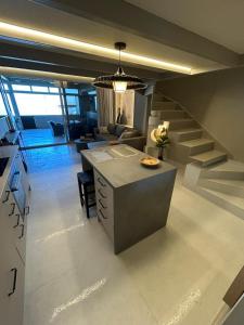 Loft 181 by Oikies Rentals