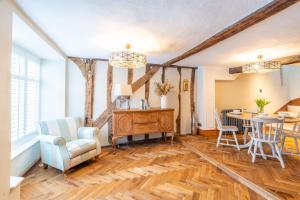 Beautiful Cottage in Hatfield Broad Oak - Near Stansted Airport