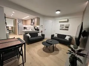 Daniela's modern apartment - Strovolos