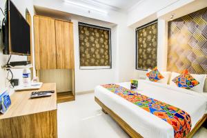 FabExpress Marvel Bliss - Nr Trump Towers