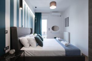 Modern 2BD very spacious apt next to metro station