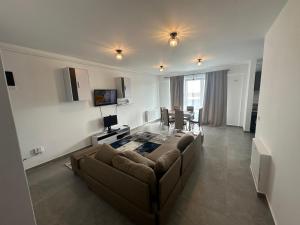 Luxury 2 Bedrooms Apartment