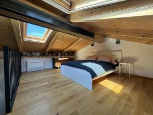 Vila Kobdilj 1835 Historic Homestead with Shared Courtyard