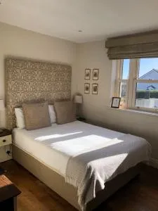 Horse & Hound - Kilmacanoge