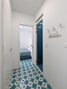 Greek island styled 1BD apt 500m from the sea