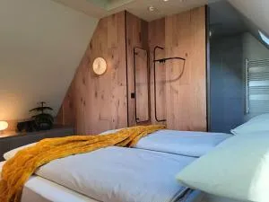 Den Broecke Appartement - 阿尔梅罗