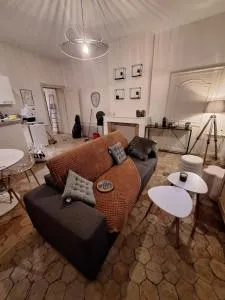 Le Clémenceau face à la Charente 2 chambres - Varzay