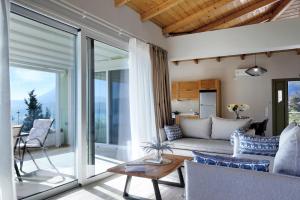 Mesogea Luxury Apartments