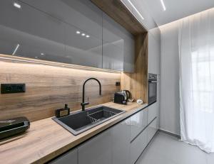 Acropolis view 2BD penthouse next to tram and port