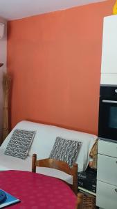 Maisons de vacances Gite Hanna en Luberon - Le Boisset de St Martin de Castillon : photos des chambres