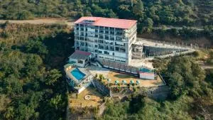 SPT Clarks Inn Suite, Mandi - Nagchala