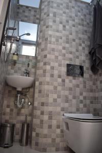 Renovated City Center Studio