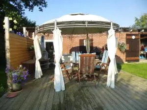 Ferienwohnung Stoeterau - ebenerdige FeWo mit Sonnenterrasse - Börmerkoog