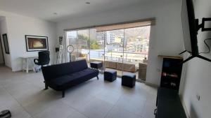 Little Oasis in Lima penthouse with pool, Grill, nice view, gated community
