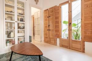 Charming house with rooftop terrace by REMS