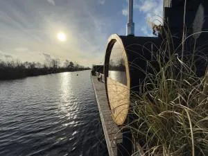 NEW - Private Residence with Sauna - on a lake near Amsterdam - Groenlandsekade