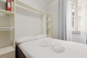 GuestHost - M3 Lodi Trendy Red Apartment