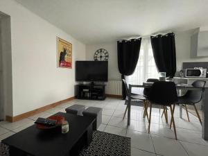 Appartements Joli appartement renove avec jardin clos : photos des chambres