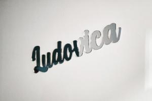 JOIVY Elegant & modern apartments in Isola district