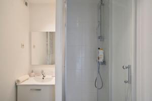 Le Brother - Les Demeures d Adrien