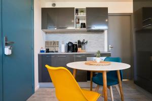 Appartements Le Brother - Les Demeures d -Adrien : photos des chambres