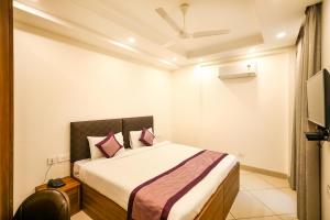 FabHotel La Paz Stay B&B