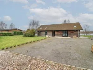 Tranquil Waters Cabin - Crowland