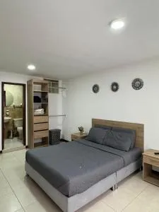 Hostelfc San Luis - Calderón Tejada