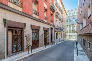 Modern studio near Gran Vía and key places - Reloj I