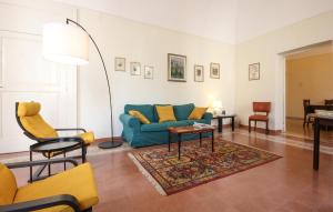 Cozy Apartment In Gravina In Puglia -Ba-