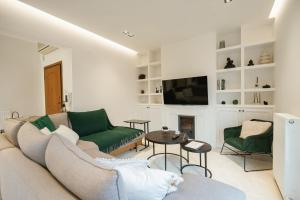 SeaGreen Luxury Apartment