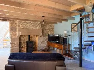 Charmante maison bretonne avec jardin clos, parking, WiFi, à 900m de la plage - Trégastel - FR-1-542-35 - Kerdadraon