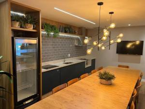 Charmoso 1 suite Metropolitan Sidney Jardim Goiás