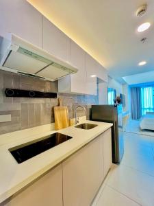 Hotel Like Studio in 38 Park Avenue, IT Park Cebu