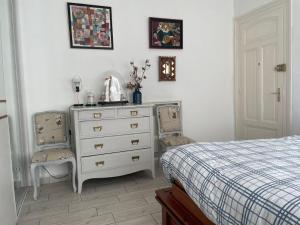 Appartements Saint-Jean-de-Luz-location 2 minutes a pieds de la plage : Appartement - Rez-de-Chaussée