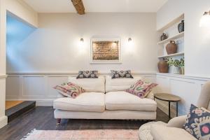 Charming cottage in the old town by Keepers Cottages