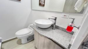 Amara 510-Comodo y amplio apartaestudio en sector Laureles