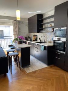 Beautiful apartment terrace Invalides and fireplace