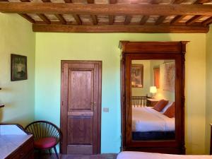 Nox Romana Apartments - Capranica VT - Peaceful Rustic Farmhouse near Rome