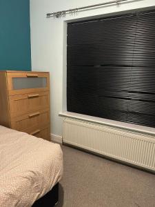 Cozy private room in South London