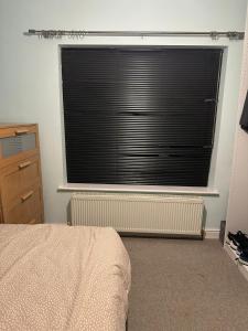 Cozy private room in South London