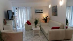 Flor de Mayo,Apt in Alimos near the sea