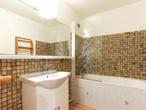 Studio 4 pers, animaux admis, au pied des pistes - FR-1-811-10
